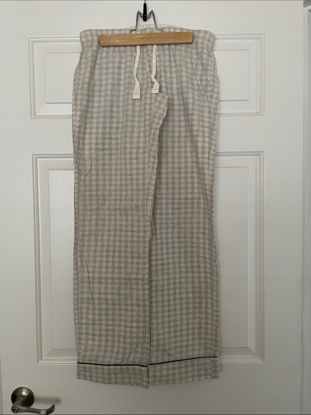 J. Crew Women's Light Gray and White Gingham Pajama Pants